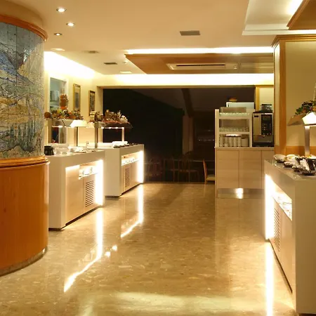 Guillem & Hotel Encamp