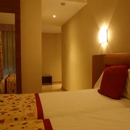 Otel Guillem & 4*